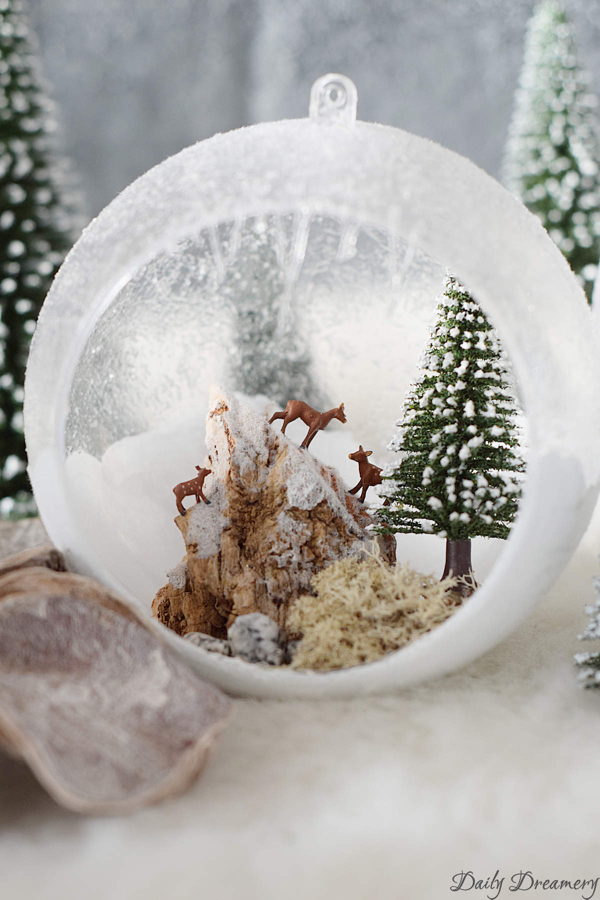 Zauberhafte Winter- und Weihnachtsdekoration mit den Produkten von NOCH kreativ